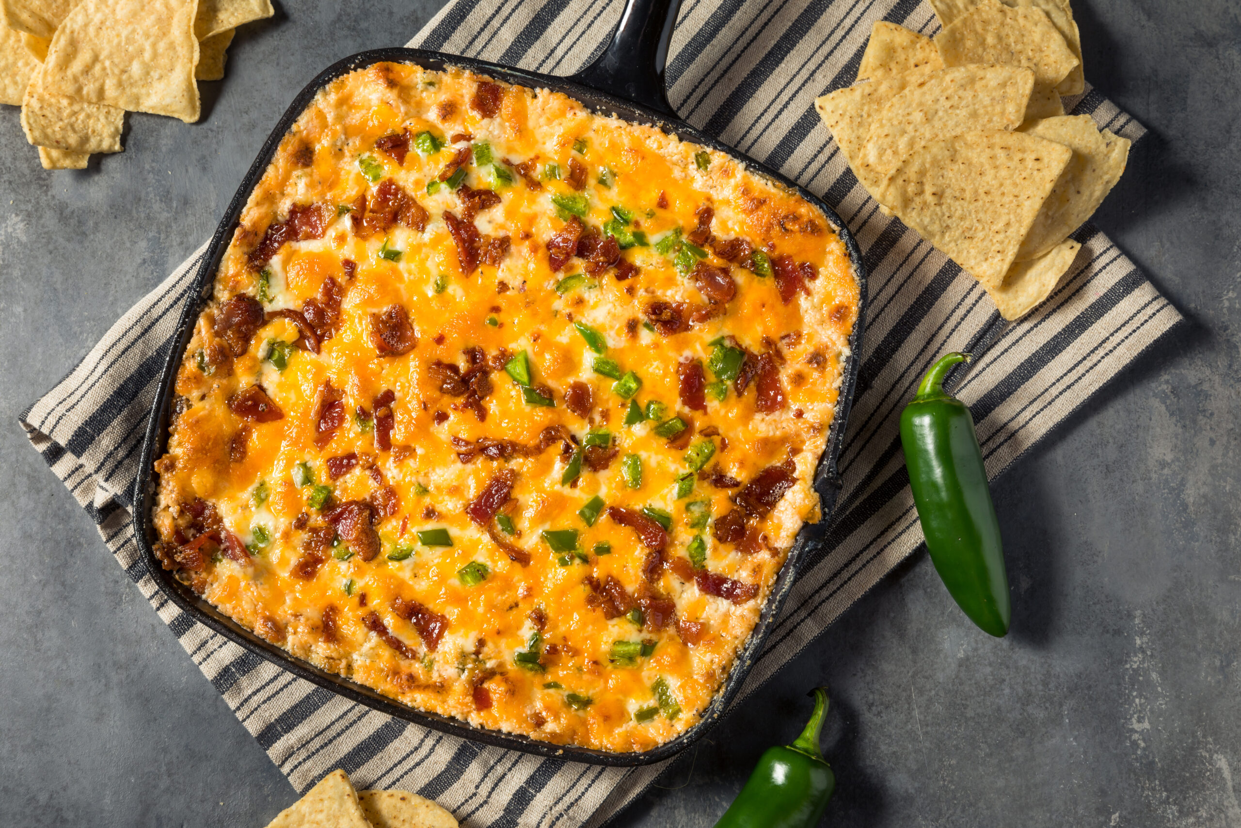 10-Minute Chili Cheese Dip
